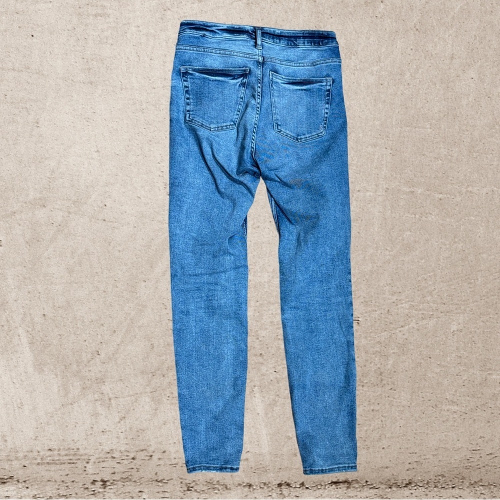 Silver Jeans Blue Jeans - Picture 2 of 5